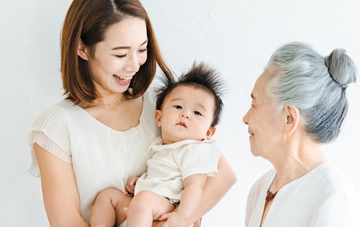 赤ちゃんからご年配の方まで、皮膚に関するお悩み解決に